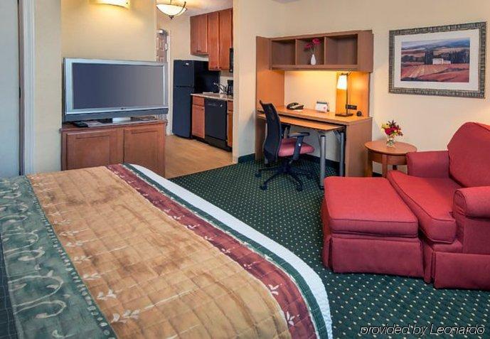 Towneplace Suites By Marriott Clinton At Joint Base Andrews Kültér fotó